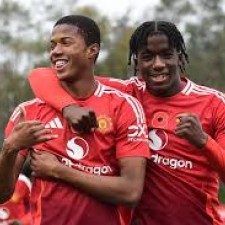 Manchester Uniteds 17-årige geni Kukonki er udtaget til derbykampen